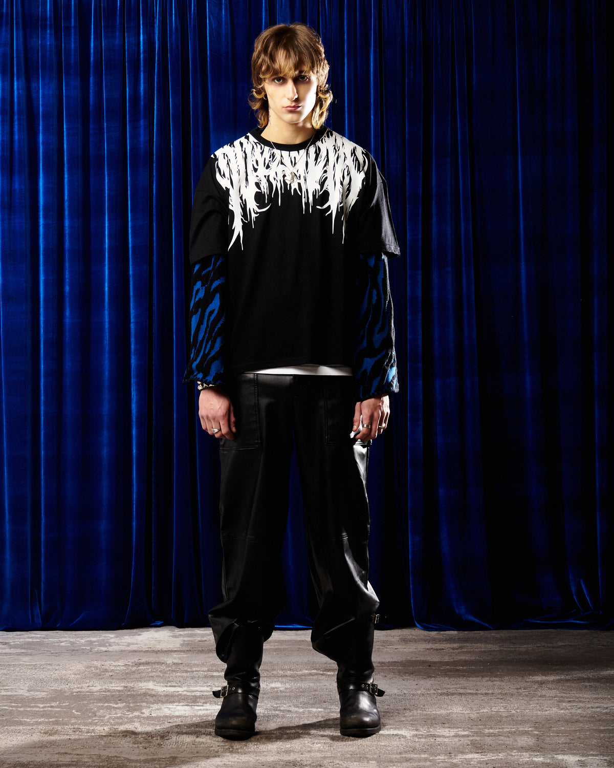 BLACK CORE TEE - XS