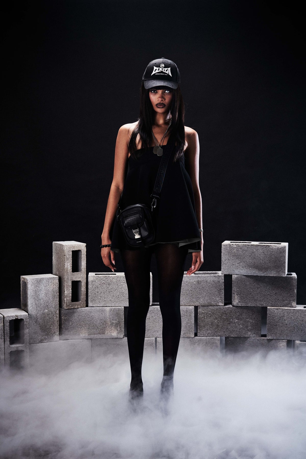 BLVCK SHOULDER-BAG