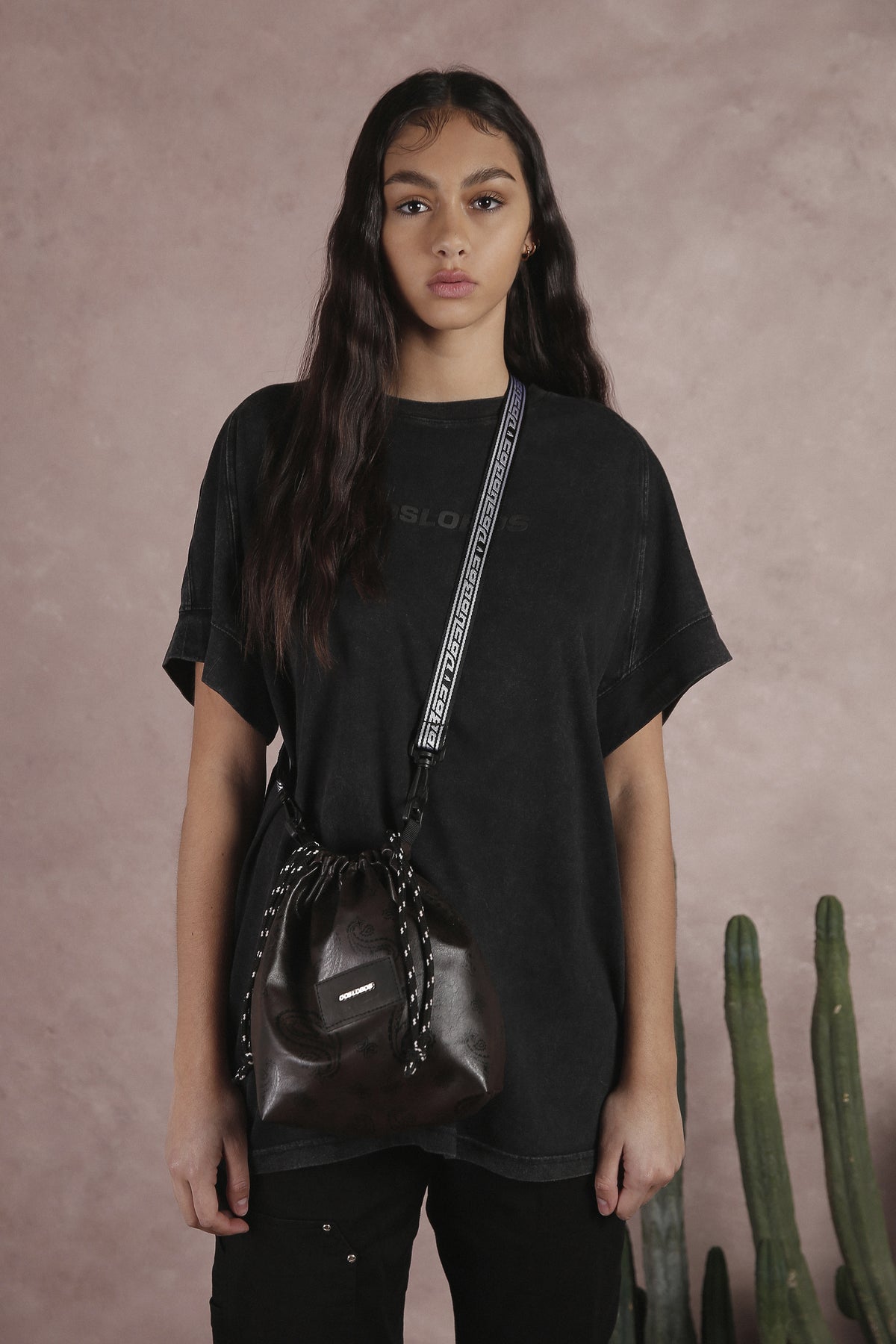 Pouch Bag "Brown Prasley"
